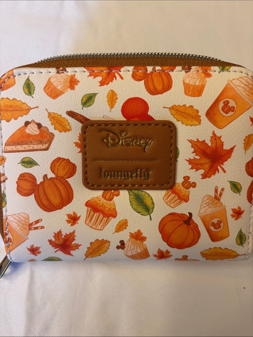 Loungefly White Wallet with Orange Pumpkin & Brown Logo Patch - Picture 3 of 4